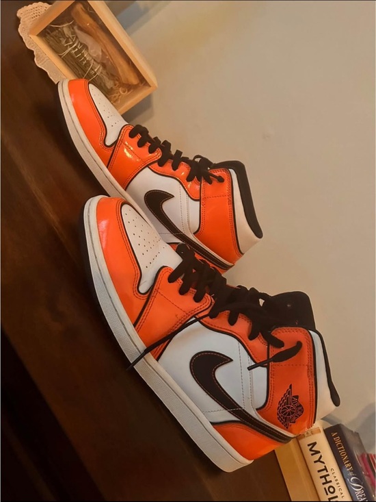 Jordan Other - Air Jordan 1 Mid SE Turf Orange